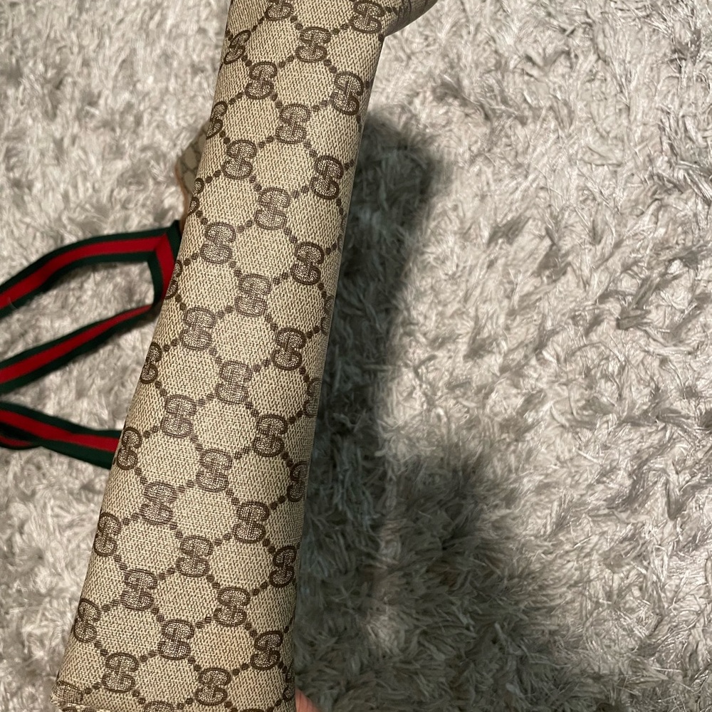 Gucci Beige and Brown Tote Bag with Red and Green Straps - Picture 5 of 16
